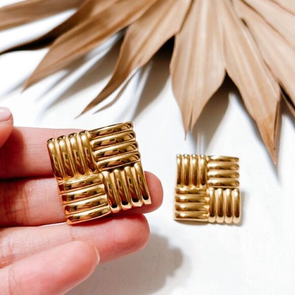 Gold geo stud earrings #1125 - Picture 4 of 4